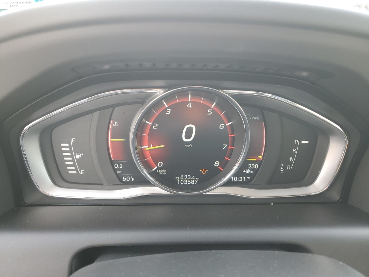 2017 Volvo XC60 - Image 9