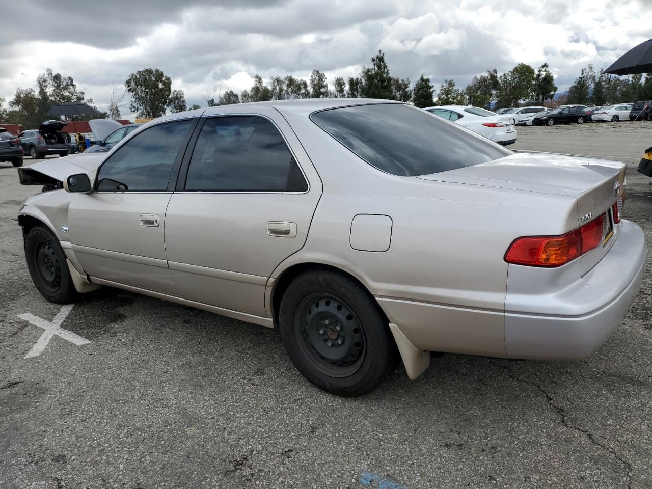 2001 Toyota Camry - Image 2