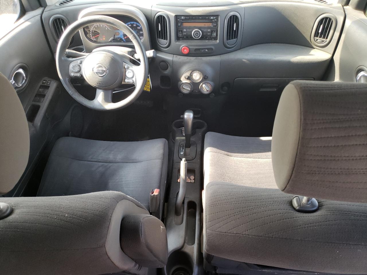 2010 Nissan Cube - Image 8
