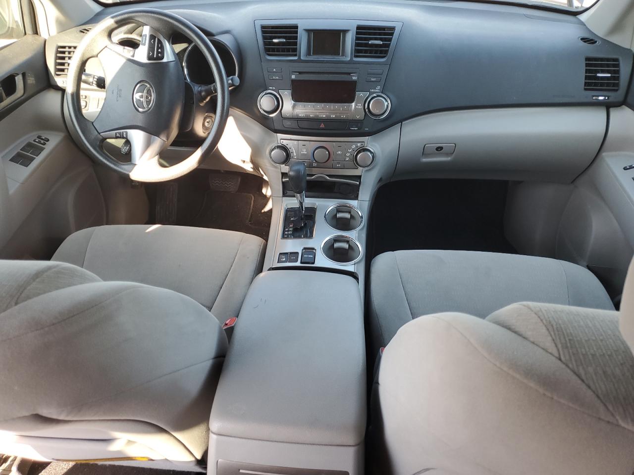 2011 Toyota Highlander - Image 8