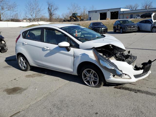  FORD FIESTA 2017 Biały