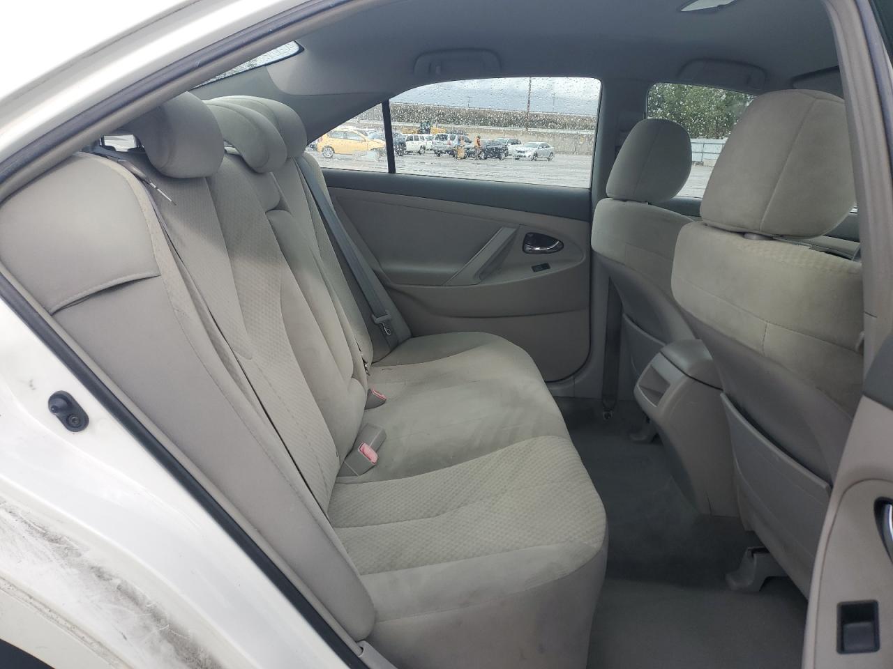 2009 Toyota Camry - Image 10