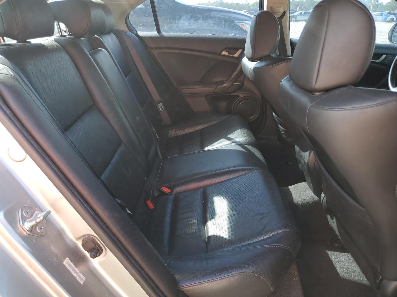 2010 Acura TSX - Image 10