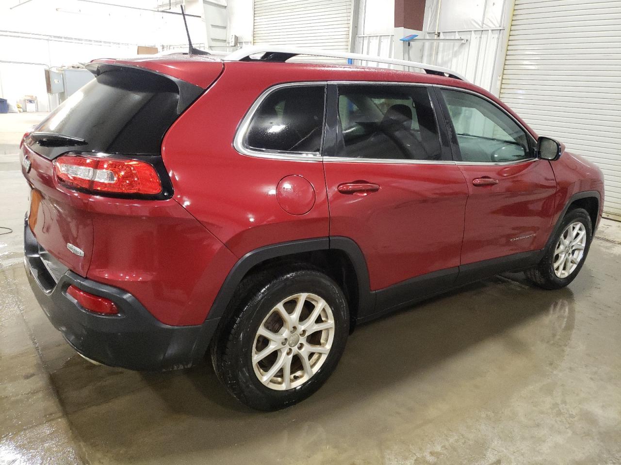 2016 Jeep Grand Cherokee - Image 3