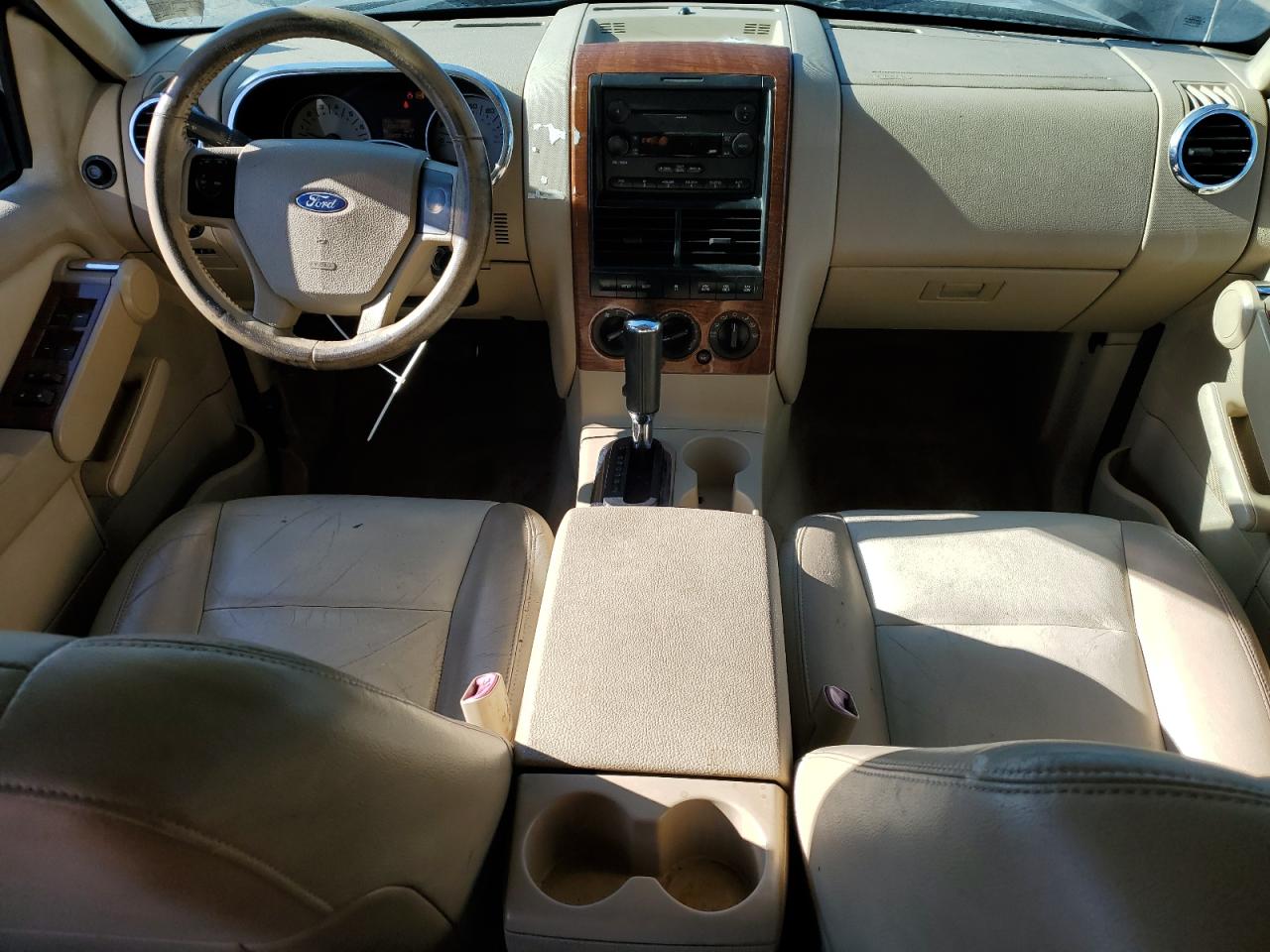 2006 Ford Explorer - Image 8