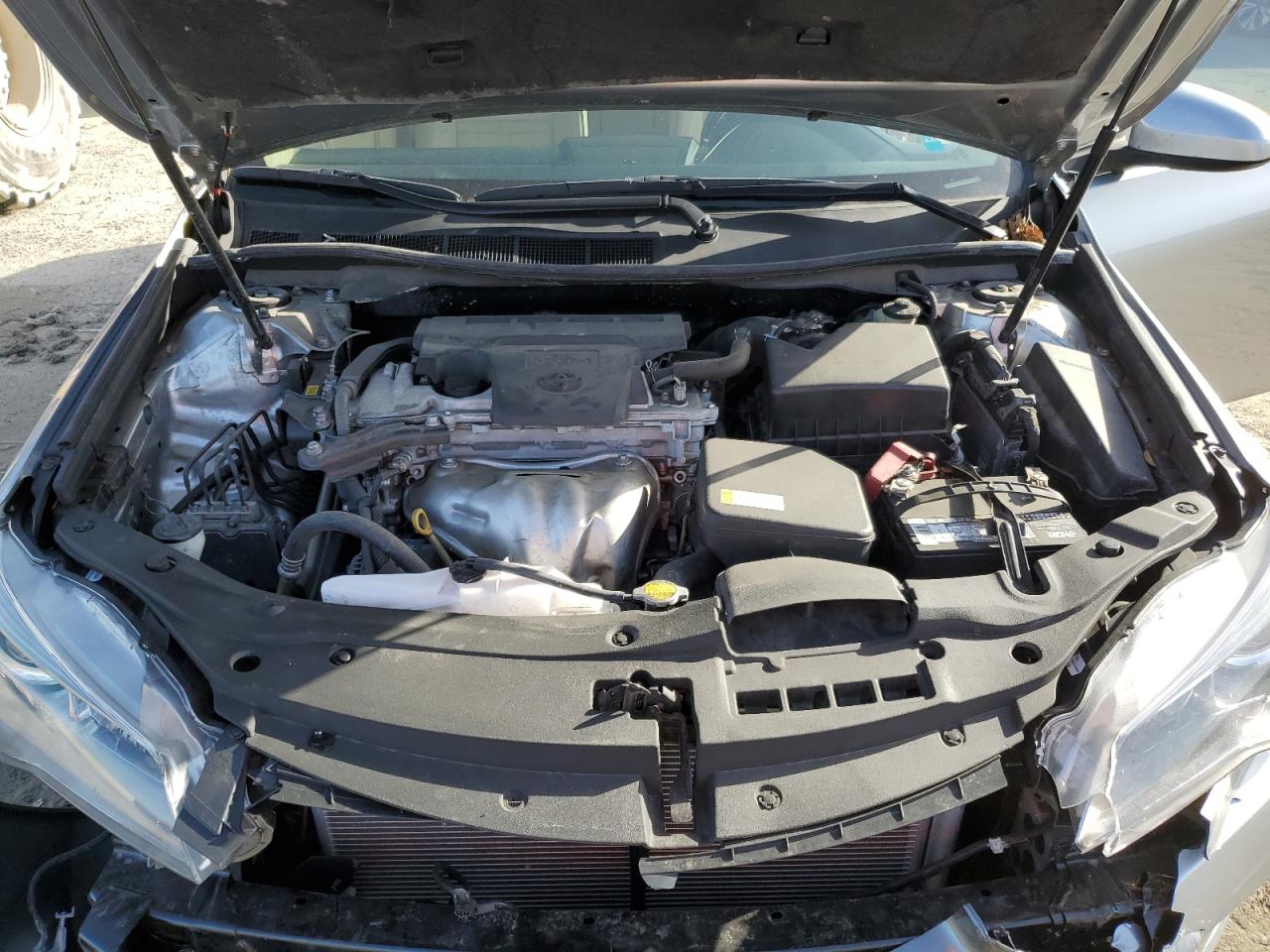 2015 Toyota Camry - Image 11