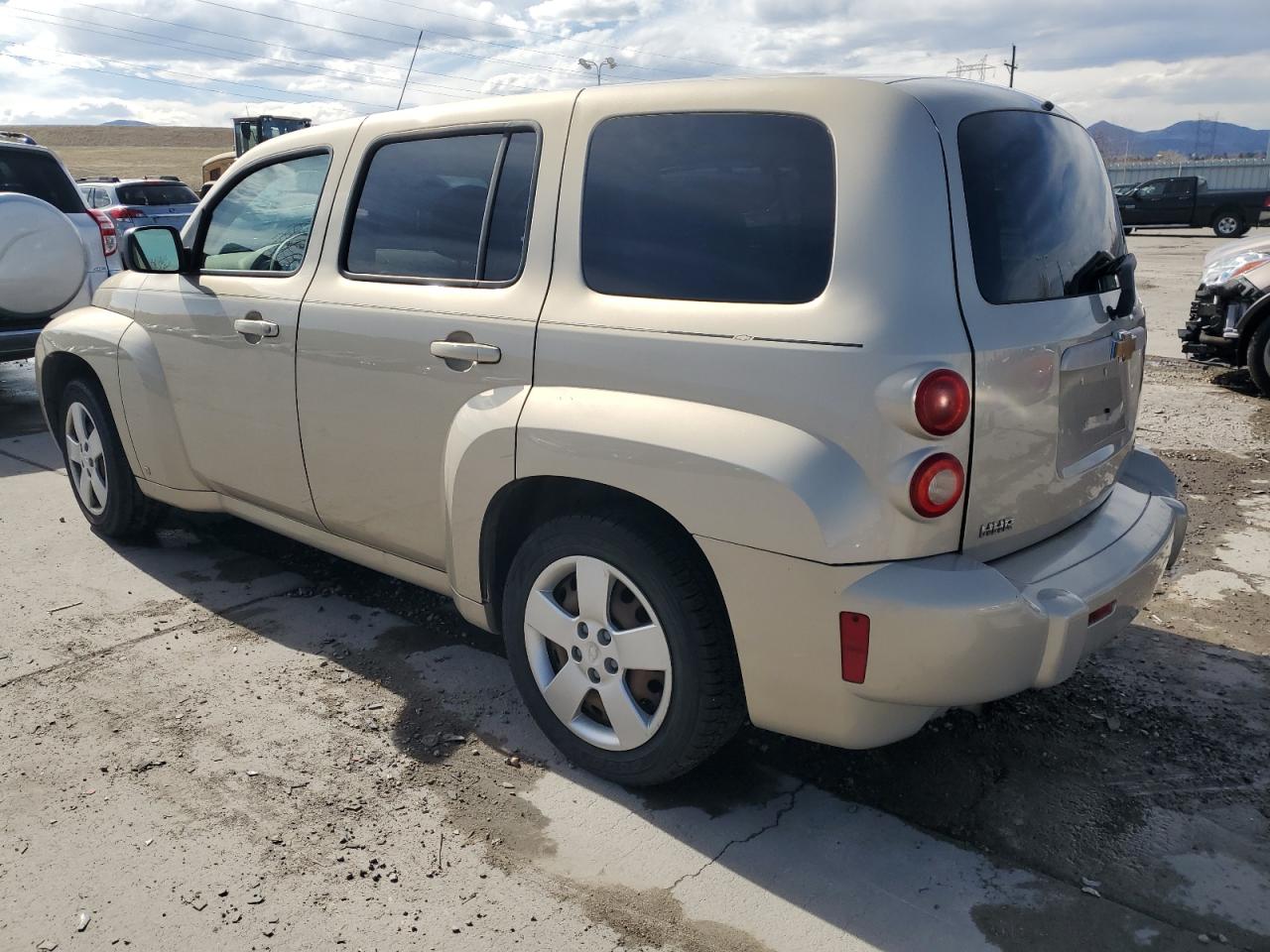 2009 Chevrolet HHR - Image 2