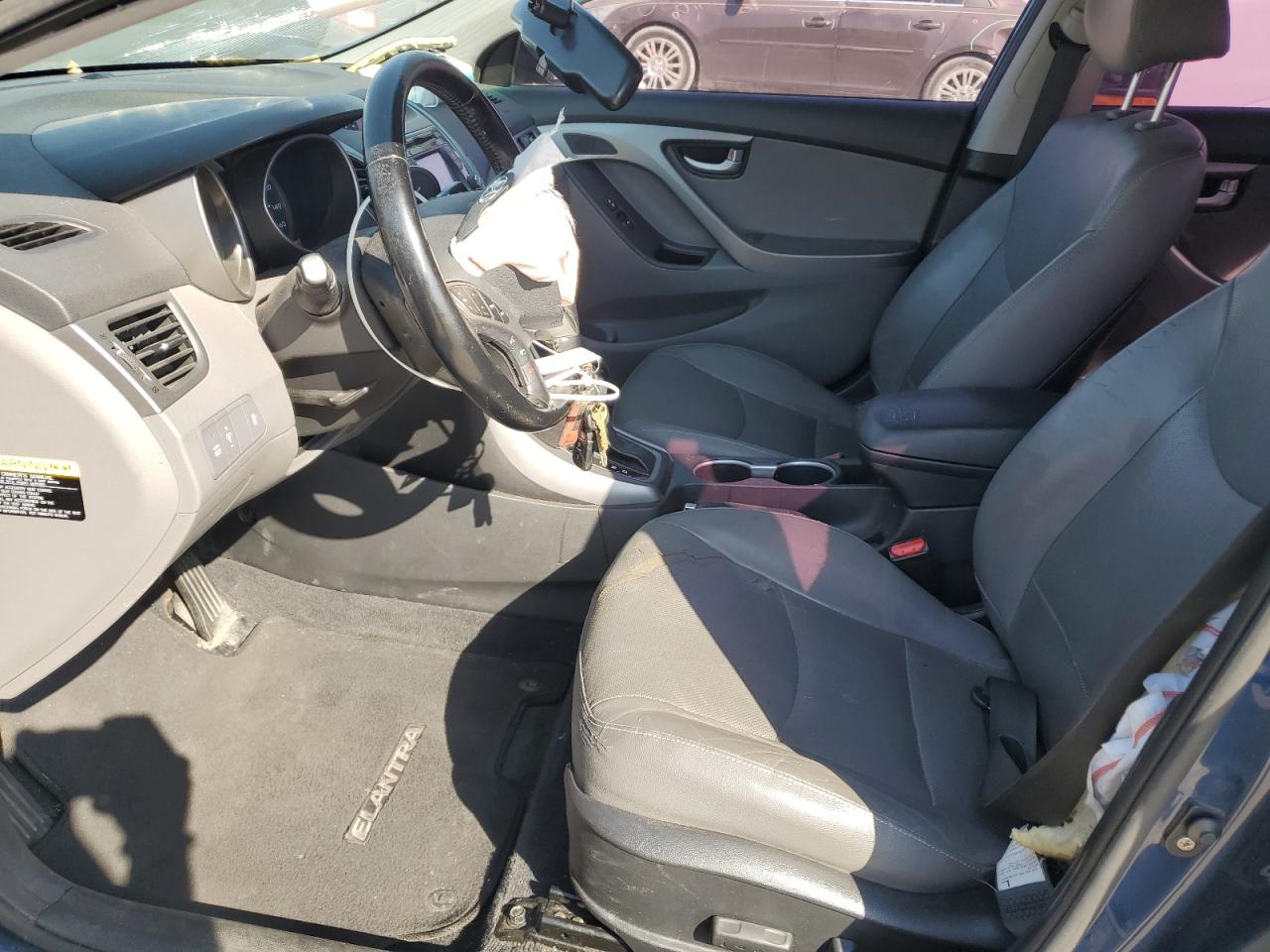 2014 Hyundai Elantra - Image 7