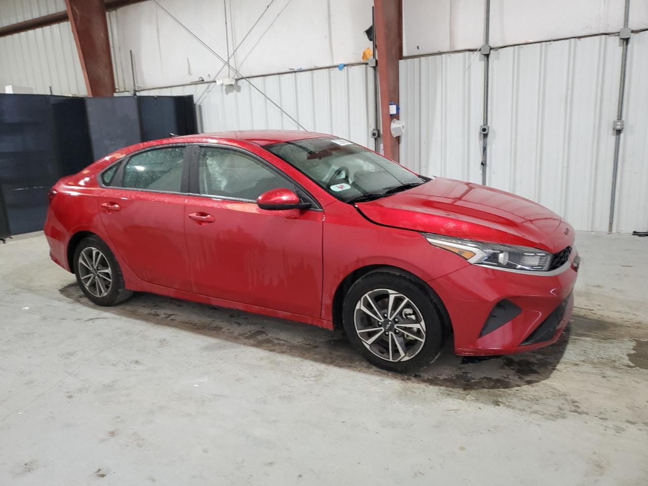 2023 Kia Forte - Image 4