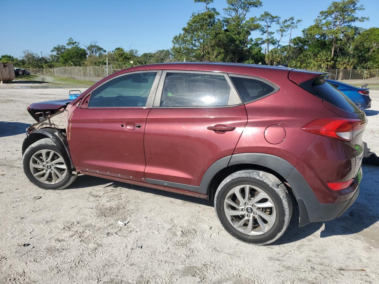 2017 Hyundai Tucson - Image 2