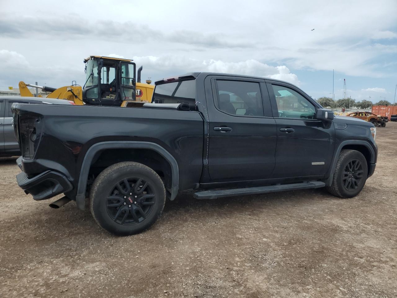 2022 GMC Sierra - Image 3