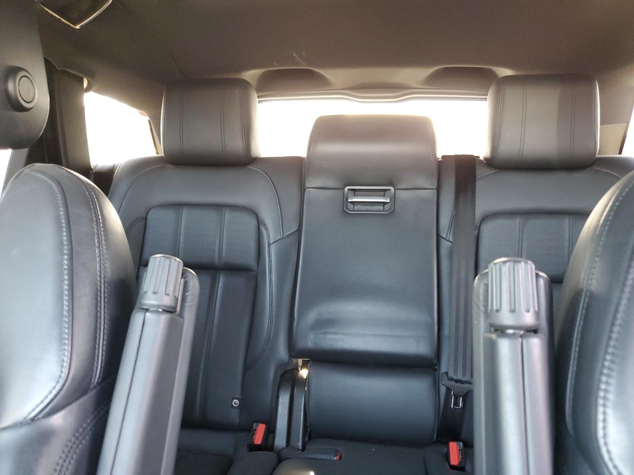 2018 Land Rover Range Rover - Image 10