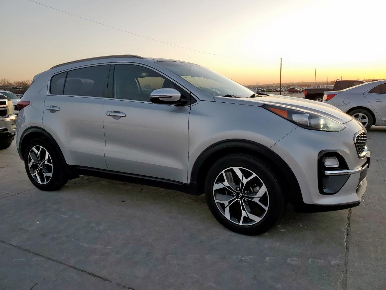 2022 Kia Sportage - Image 4