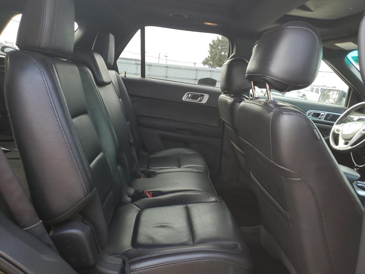 2013 Ford Explorer - Image 11