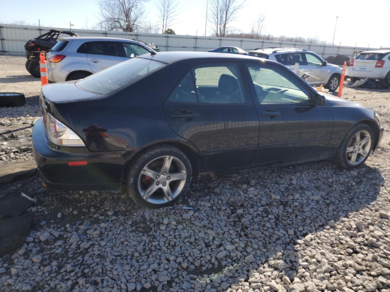 2001 Lexus IS - Image 3