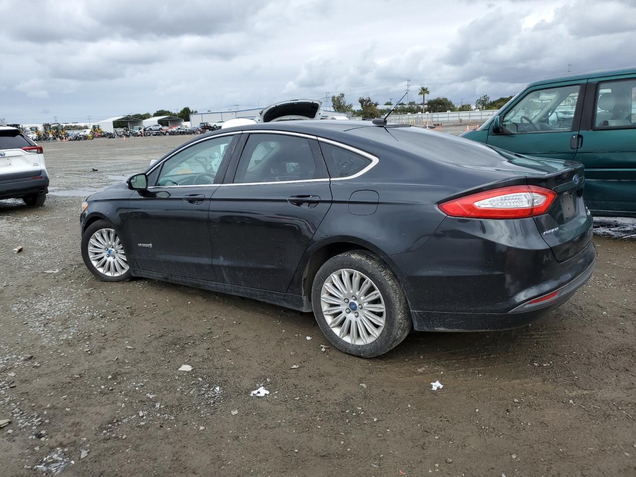 2013 Ford Fusion - Image 2