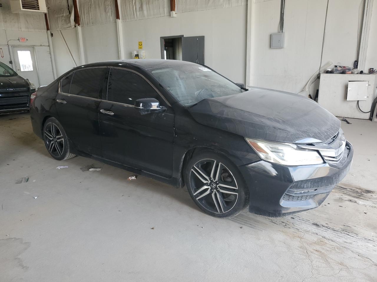 2016 Honda Accord - Image 4