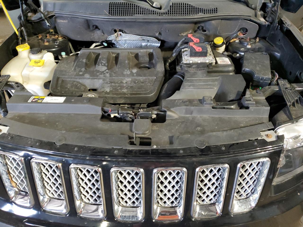 2014 Jeep Compass - Image 11