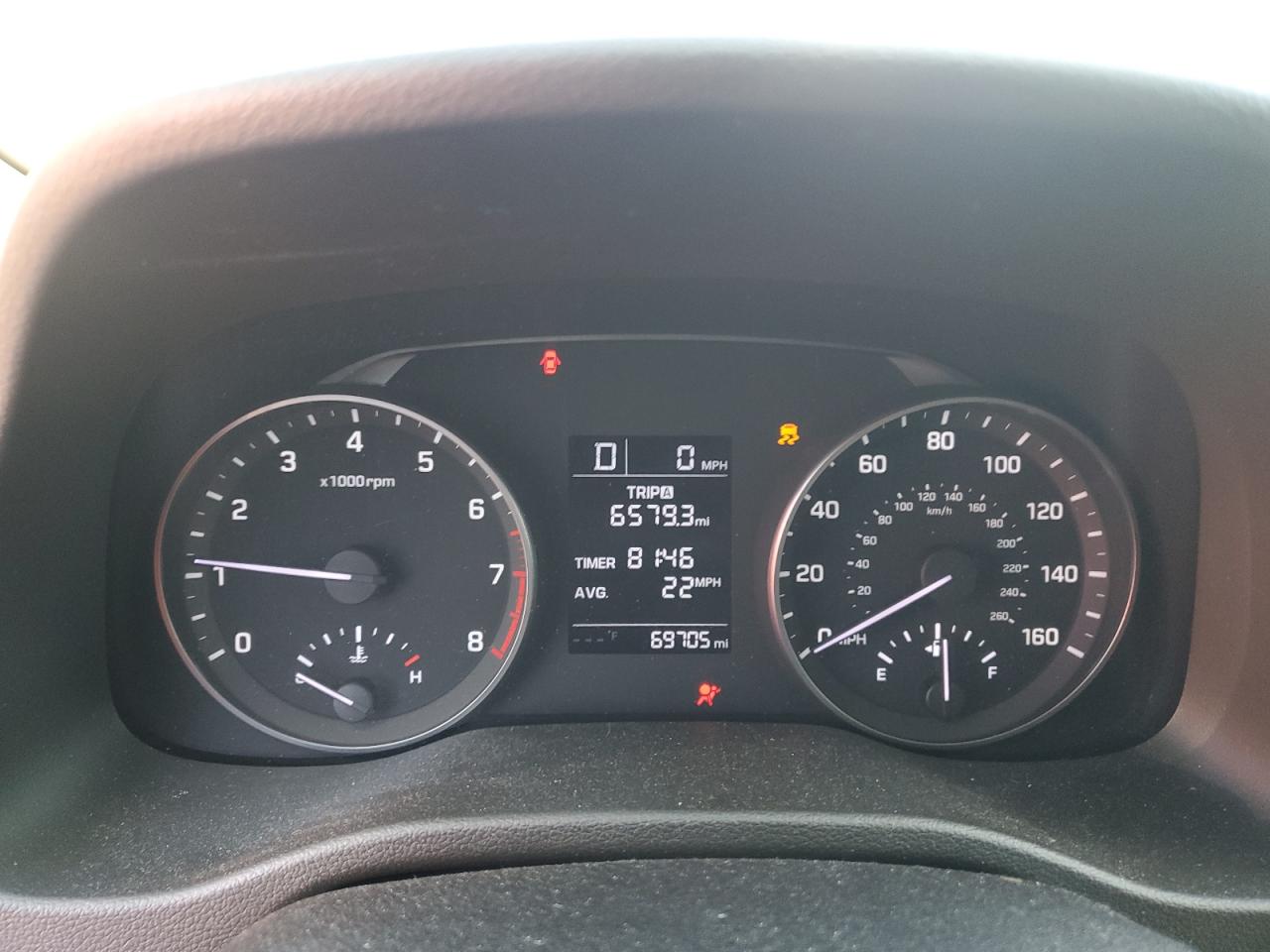 2018 Hyundai Elantra - Image 9