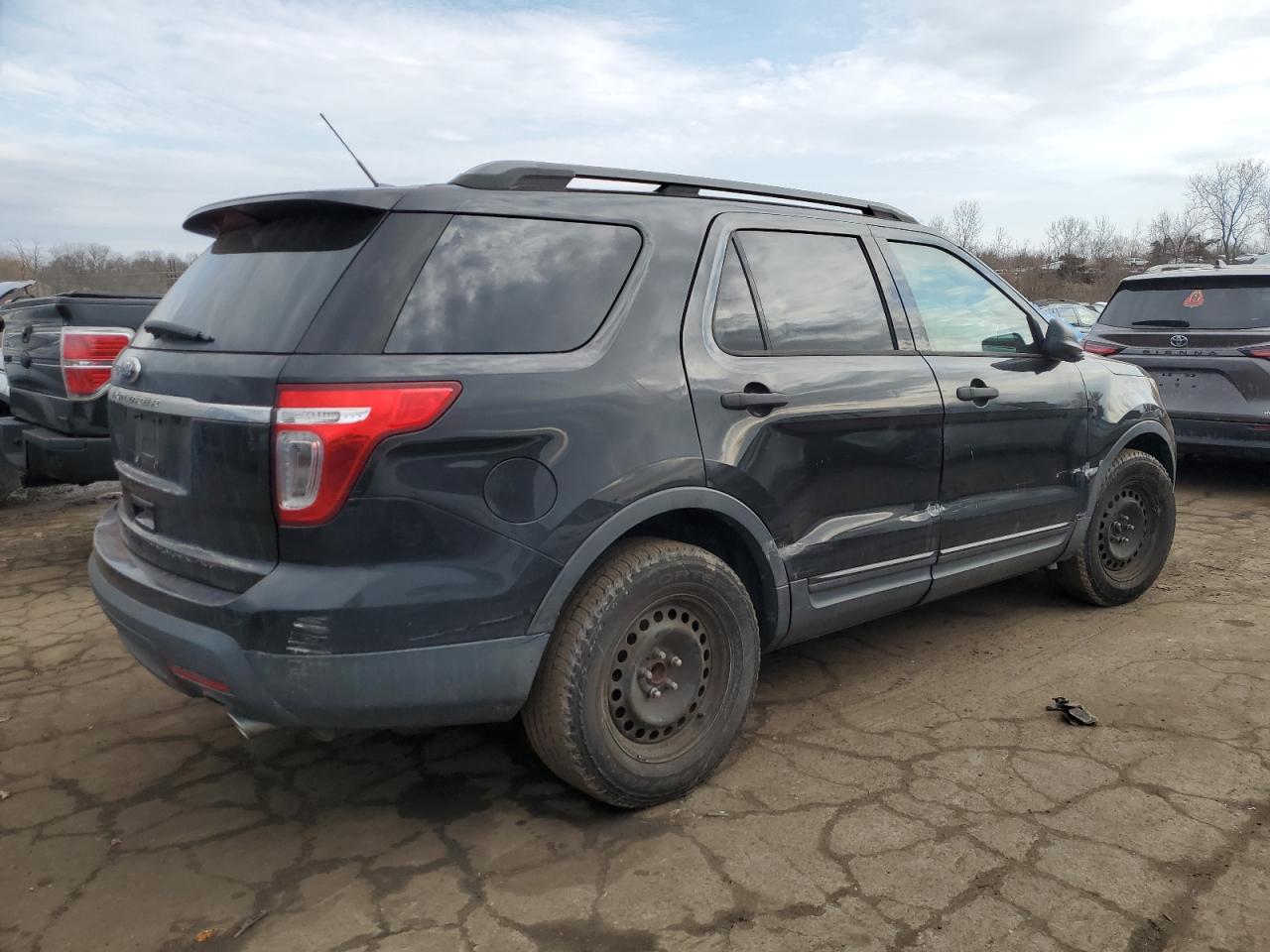 2014 Ford Explorer - Image 3