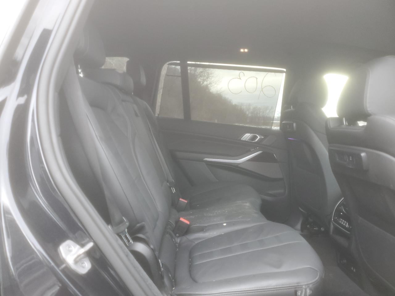2021 BMW X7 - Image 11