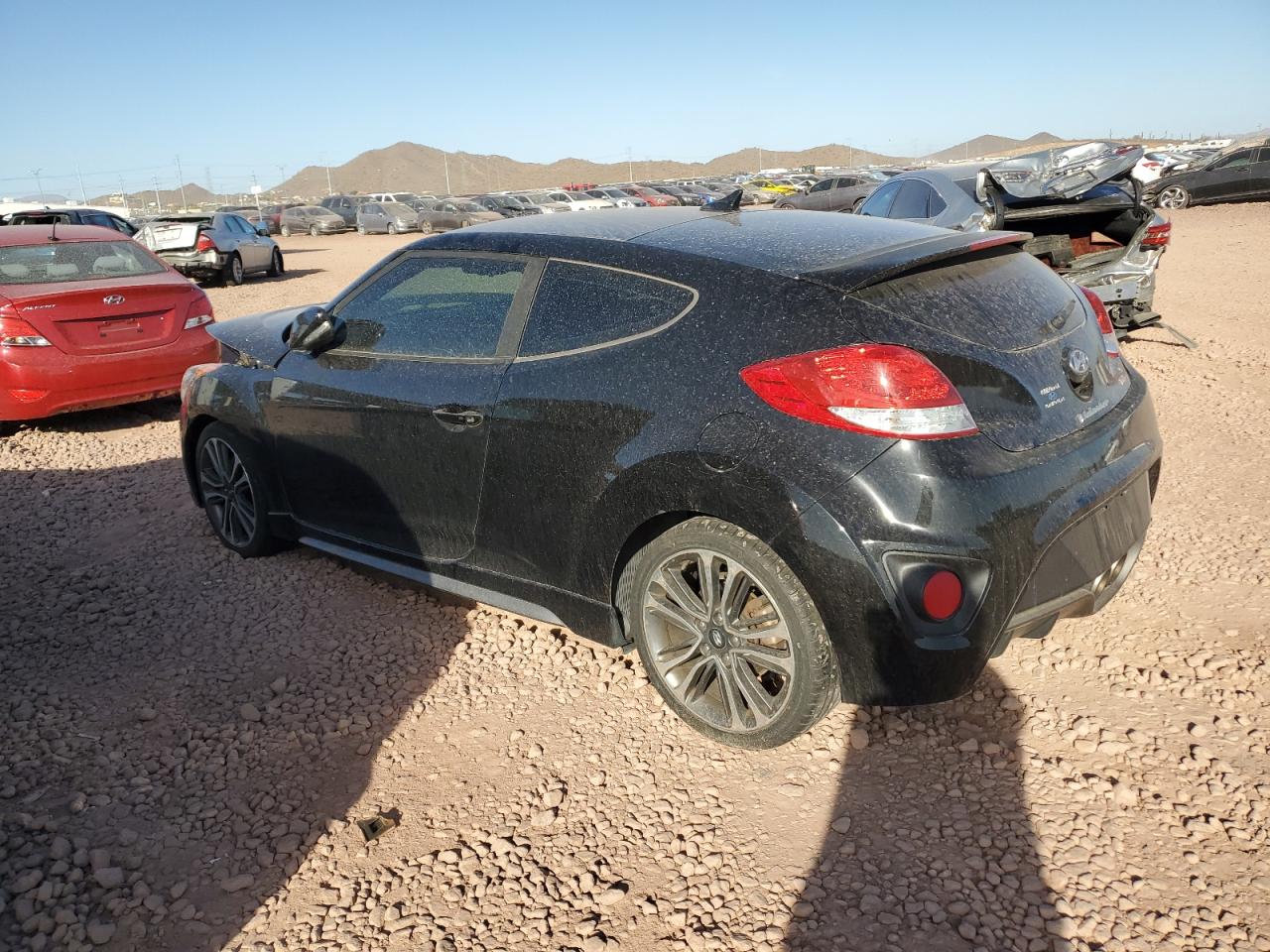 2016 Hyundai Veloster - Image 2