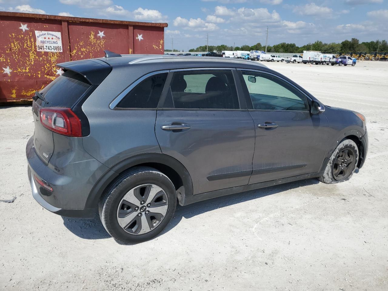 2017 Kia Niro - Image 3