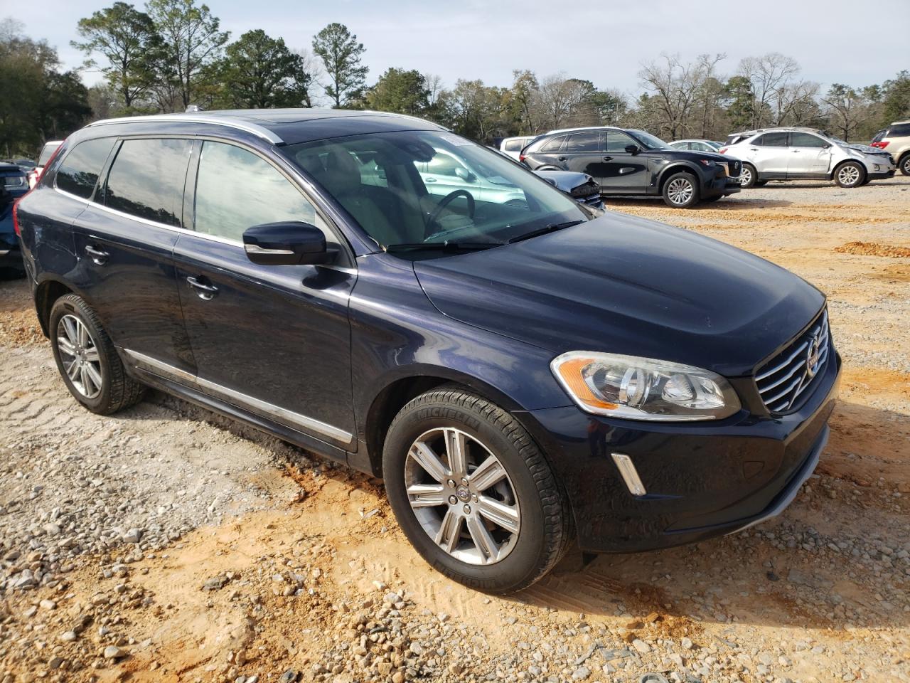 2016 Volvo XC60 - Image 4