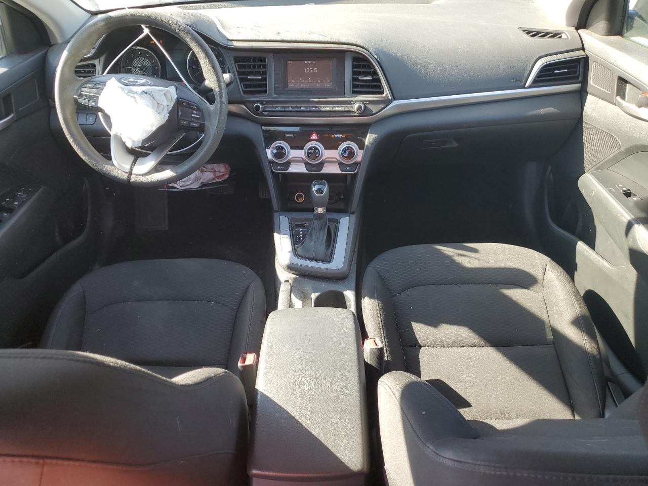 2019 Hyundai Elantra Se VIN: 5NPD74LFXKH431973 Lot: 50678035