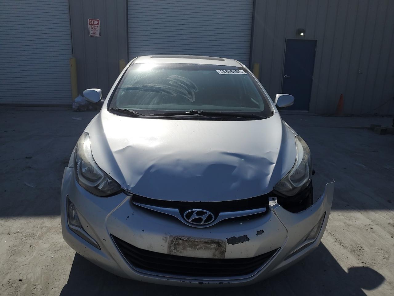 2016 Hyundai Elantra - Image 5