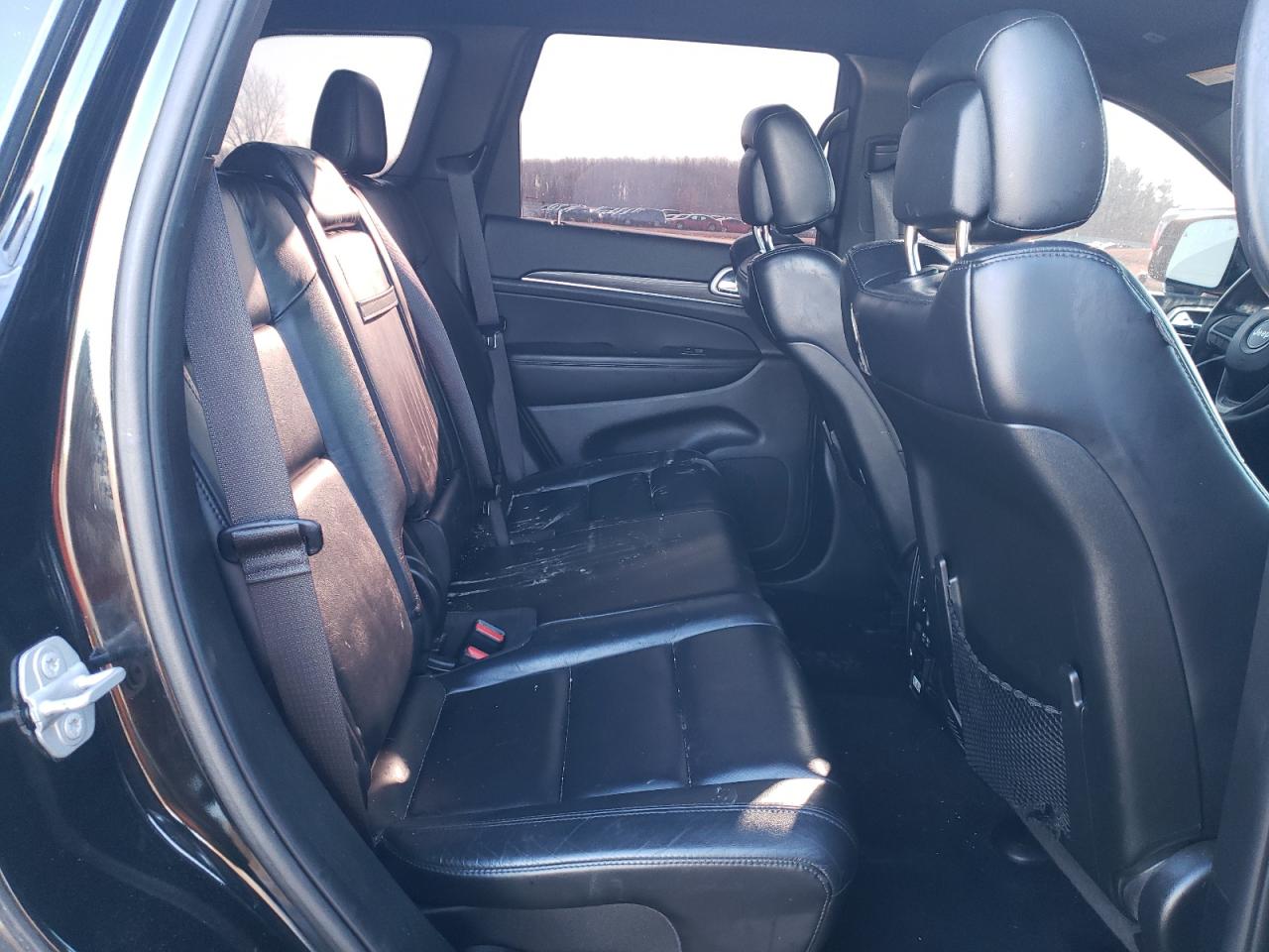 2019 Jeep Grand Cherokee - Image 11