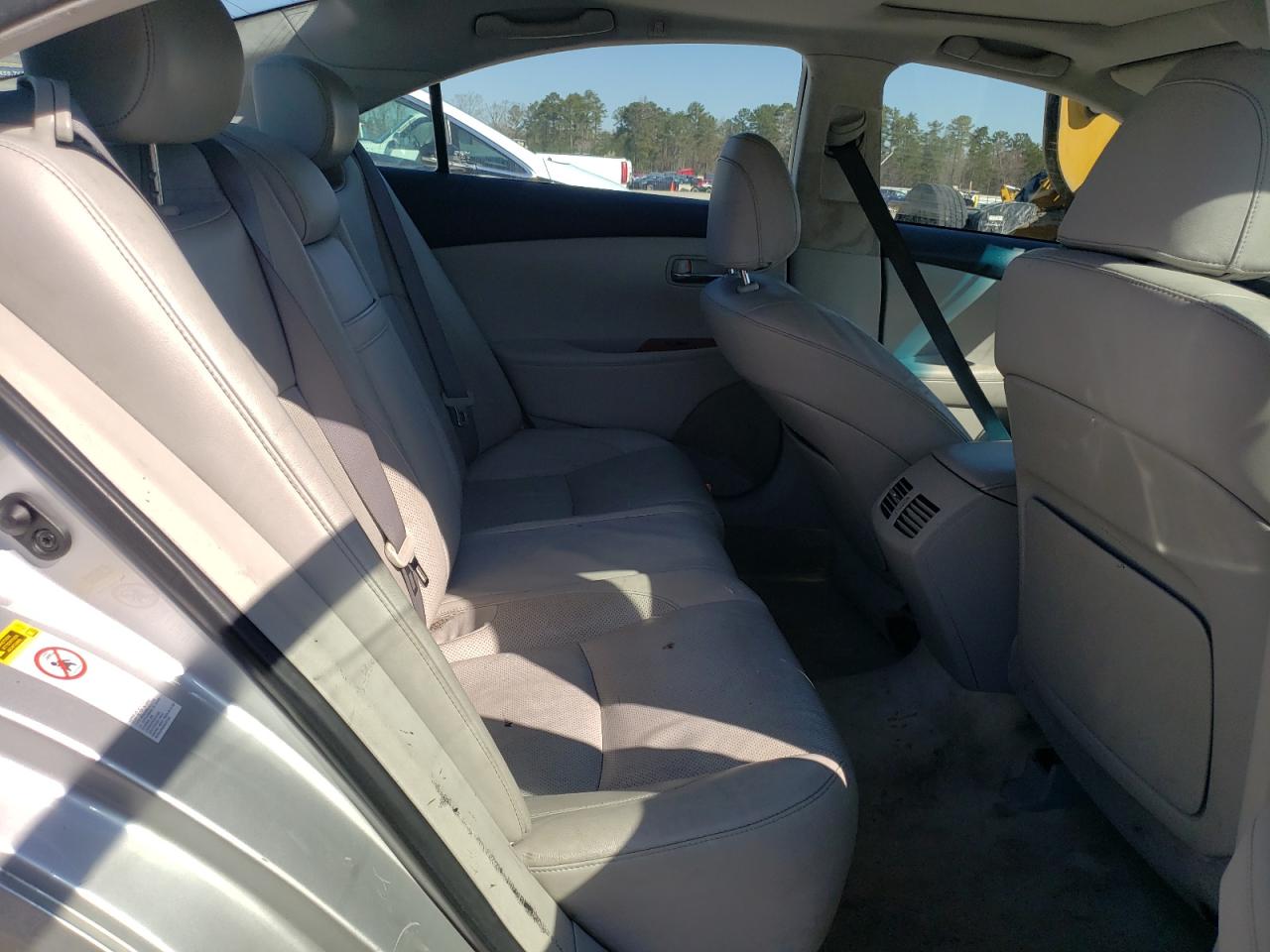 2007 Lexus ES - Image 10