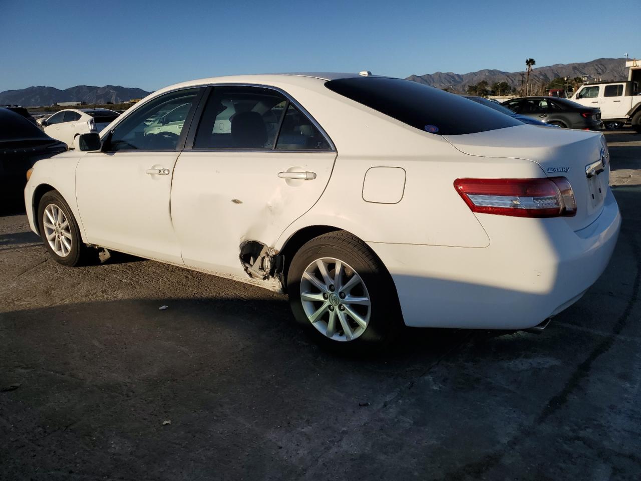 2011 Toyota Camry - Image 2
