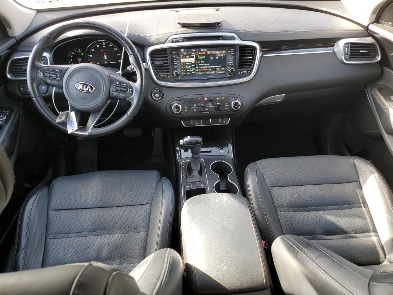 2016 Kia Sorento - Image 8