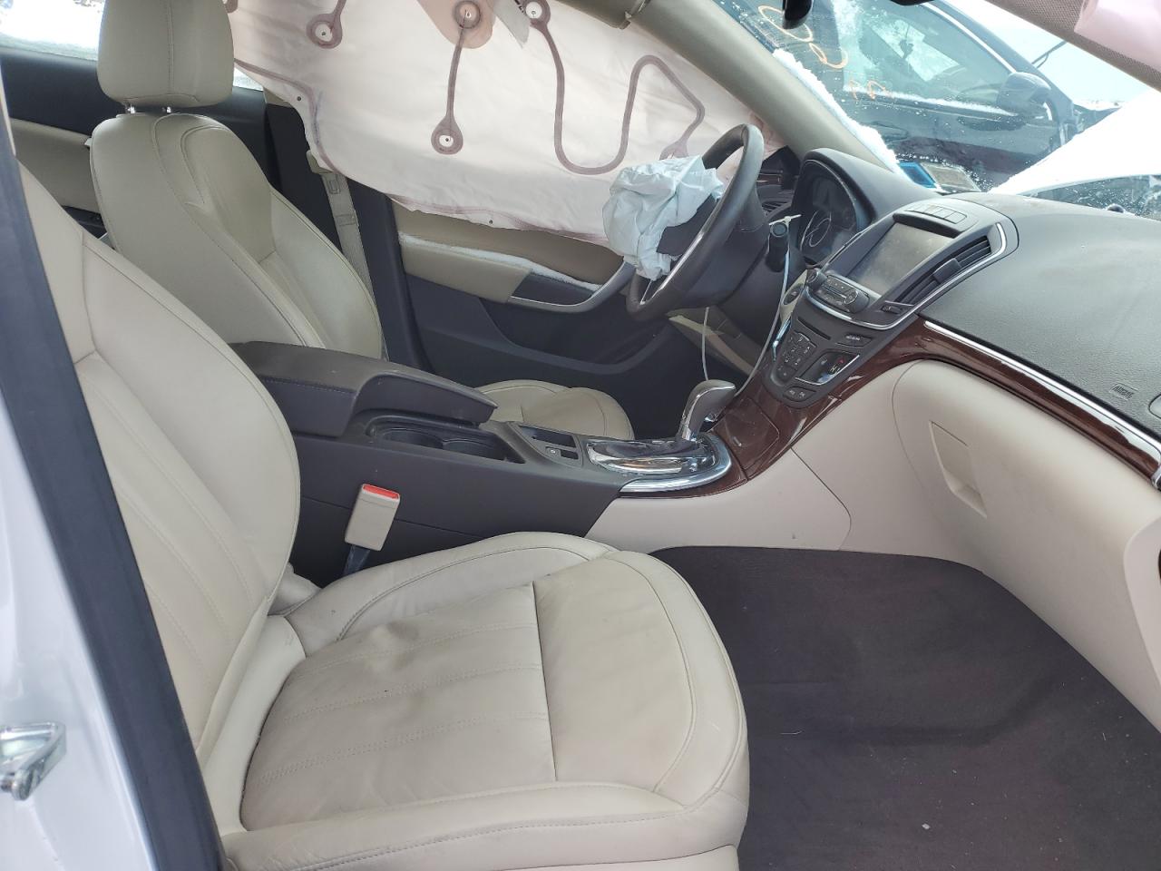 2017 Buick Regal - Image 7