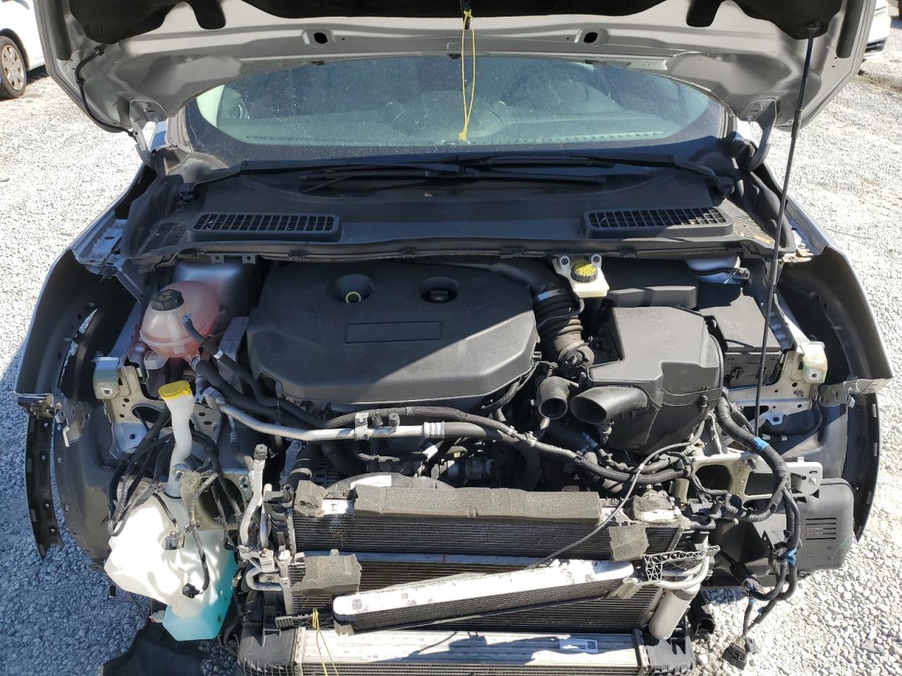 1fmcu0g92jub47139 1FMCU0G92JUB47139 2018 Ford Escape Se