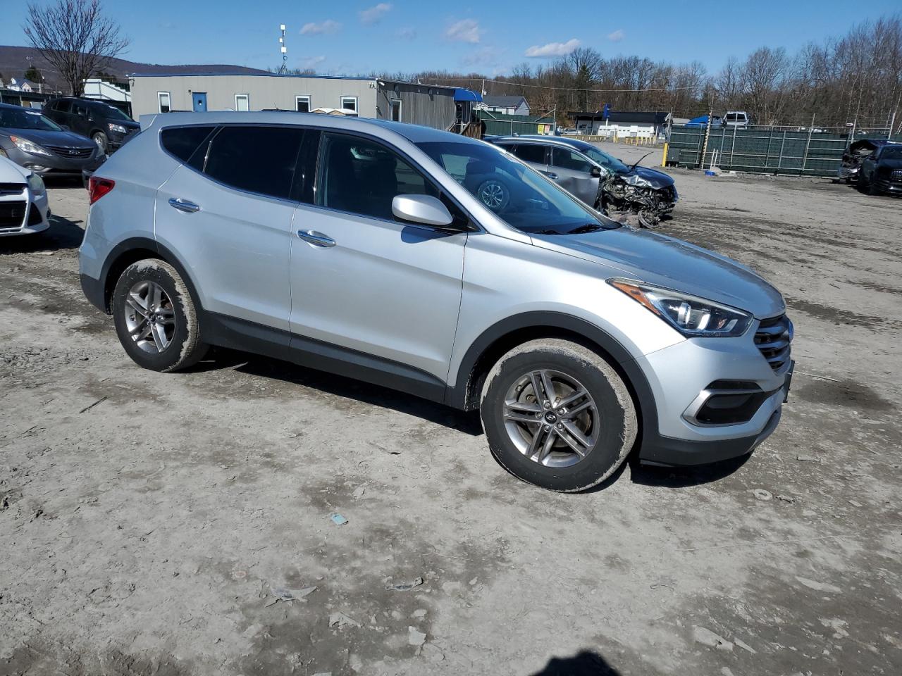 2017 Hyundai Santa Fe - Image 4