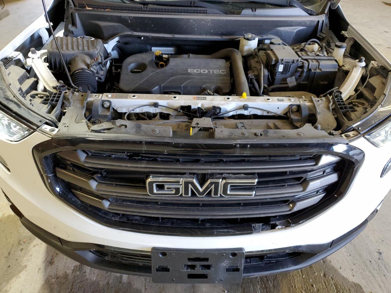 2019 GMC Terrain - Image 12