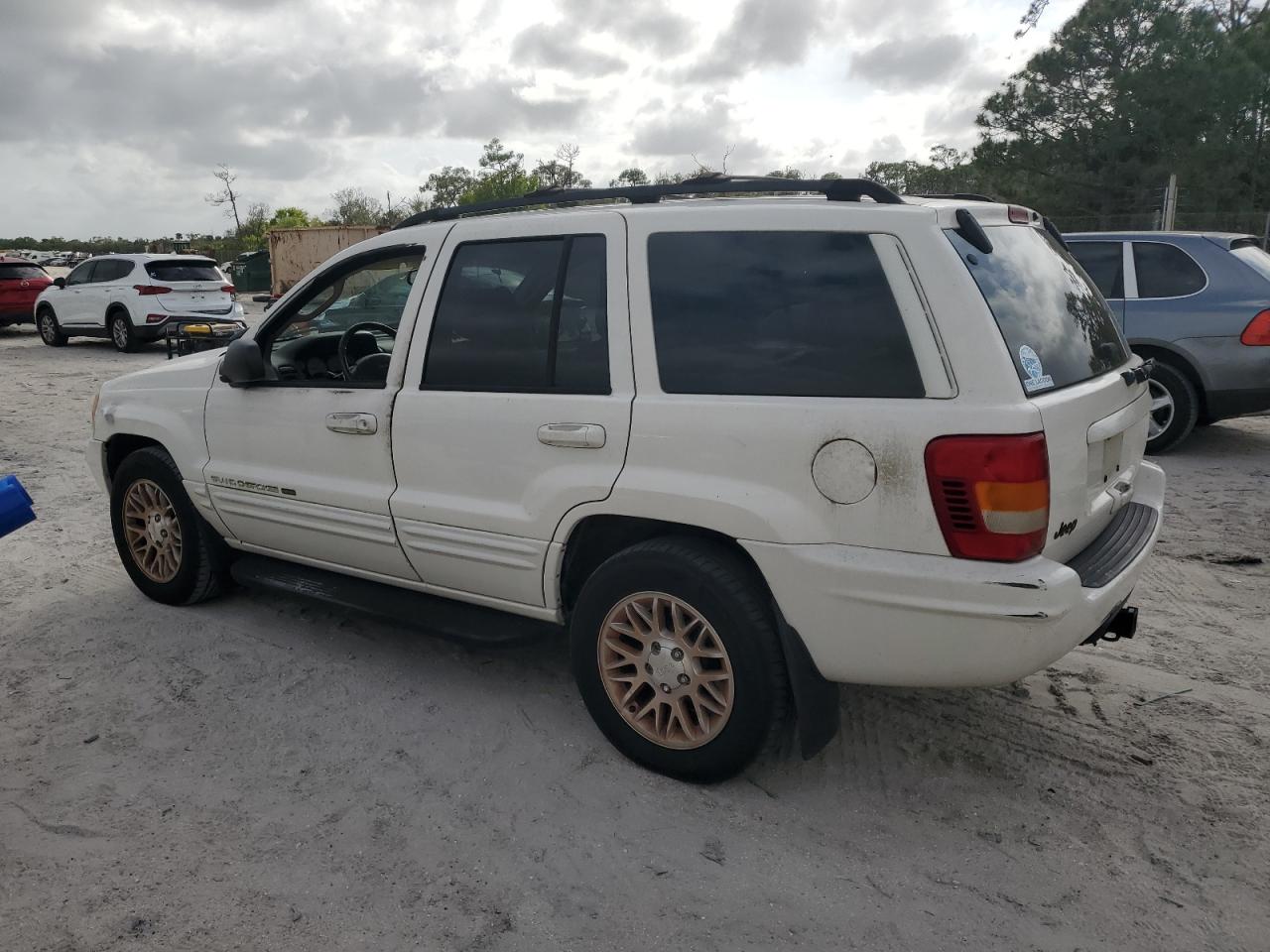 2002 Jeep Grand Cherokee - Image 2