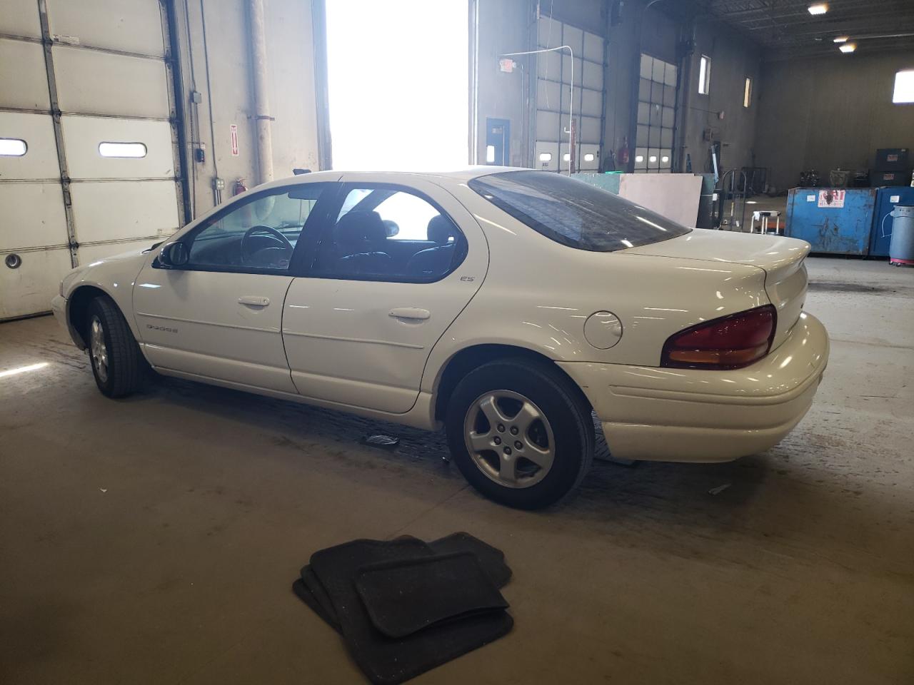 1999 Dodge Stratus - Image 2