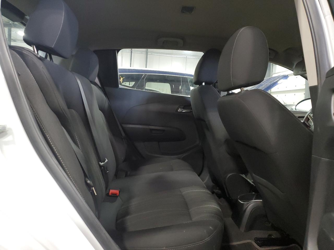 2015 Chevrolet Sonic - Image 12