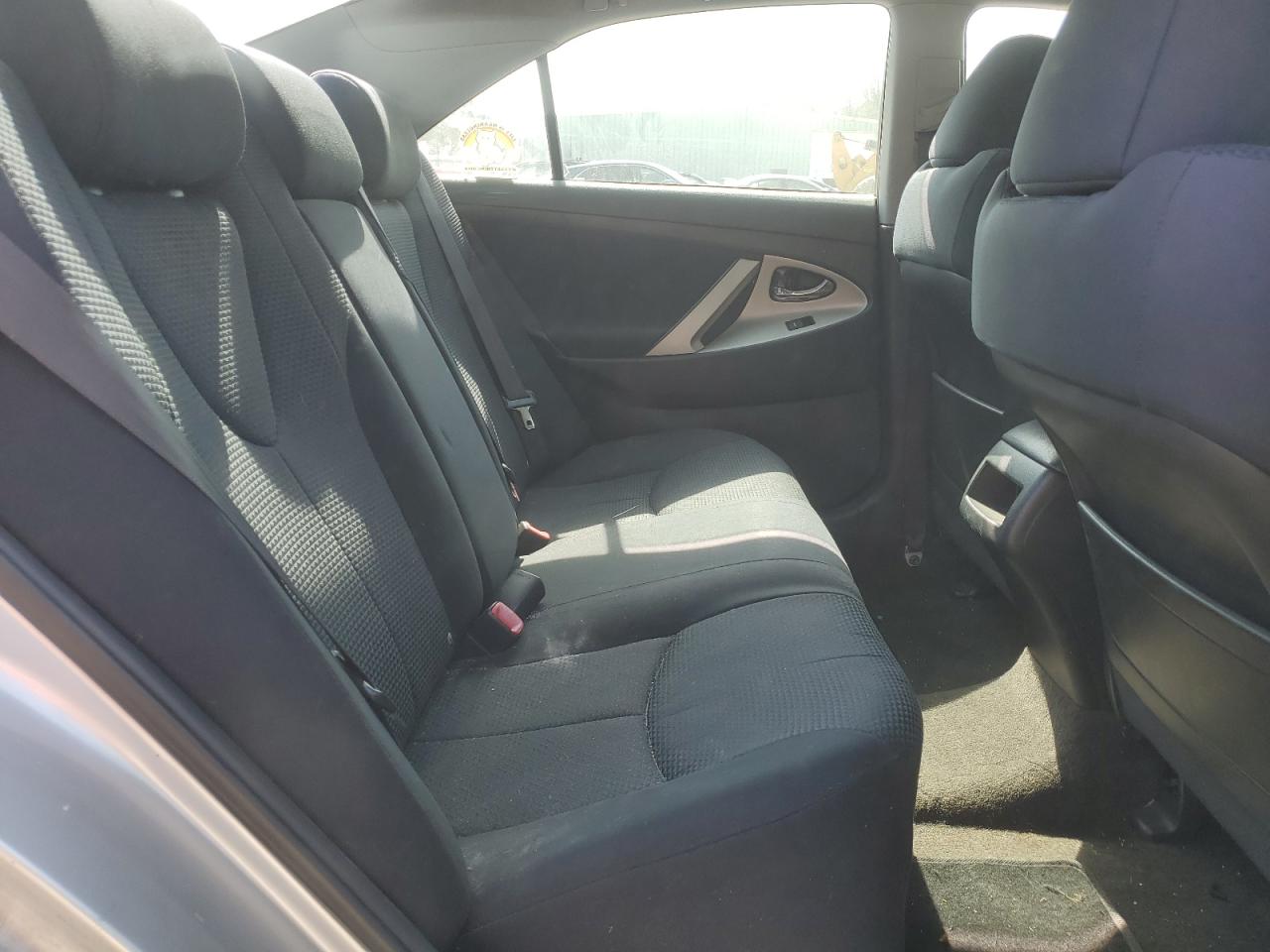 2010 Toyota Camry - Image 10