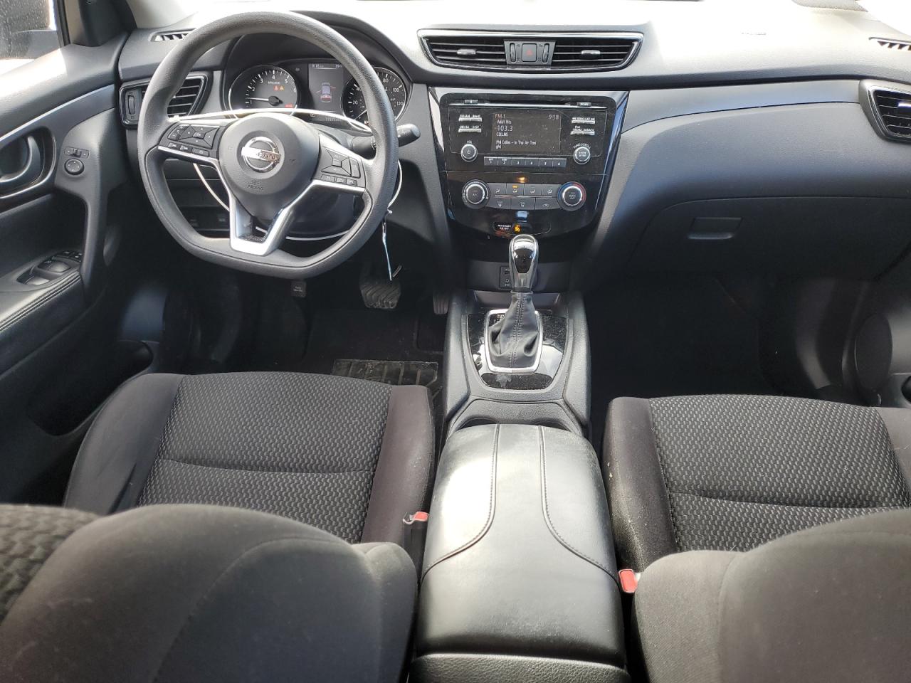 2018 Nissan Rogue - Image 8