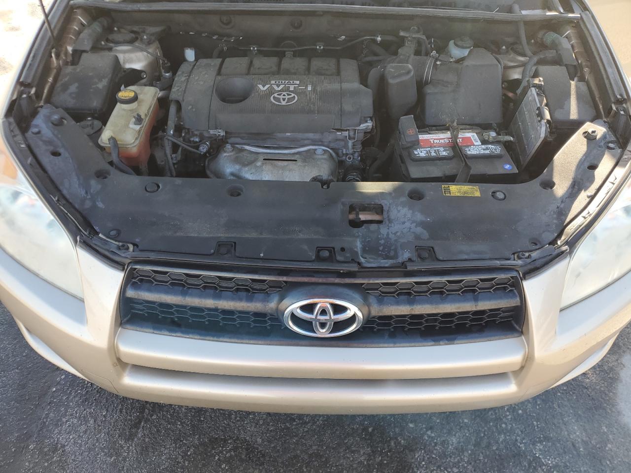 2011 Toyota RAV 4 - Image 12