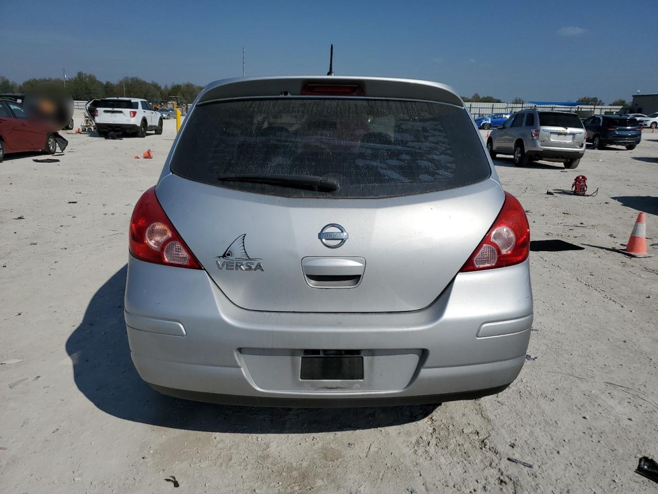 2009 Nissan Versa - Image 6