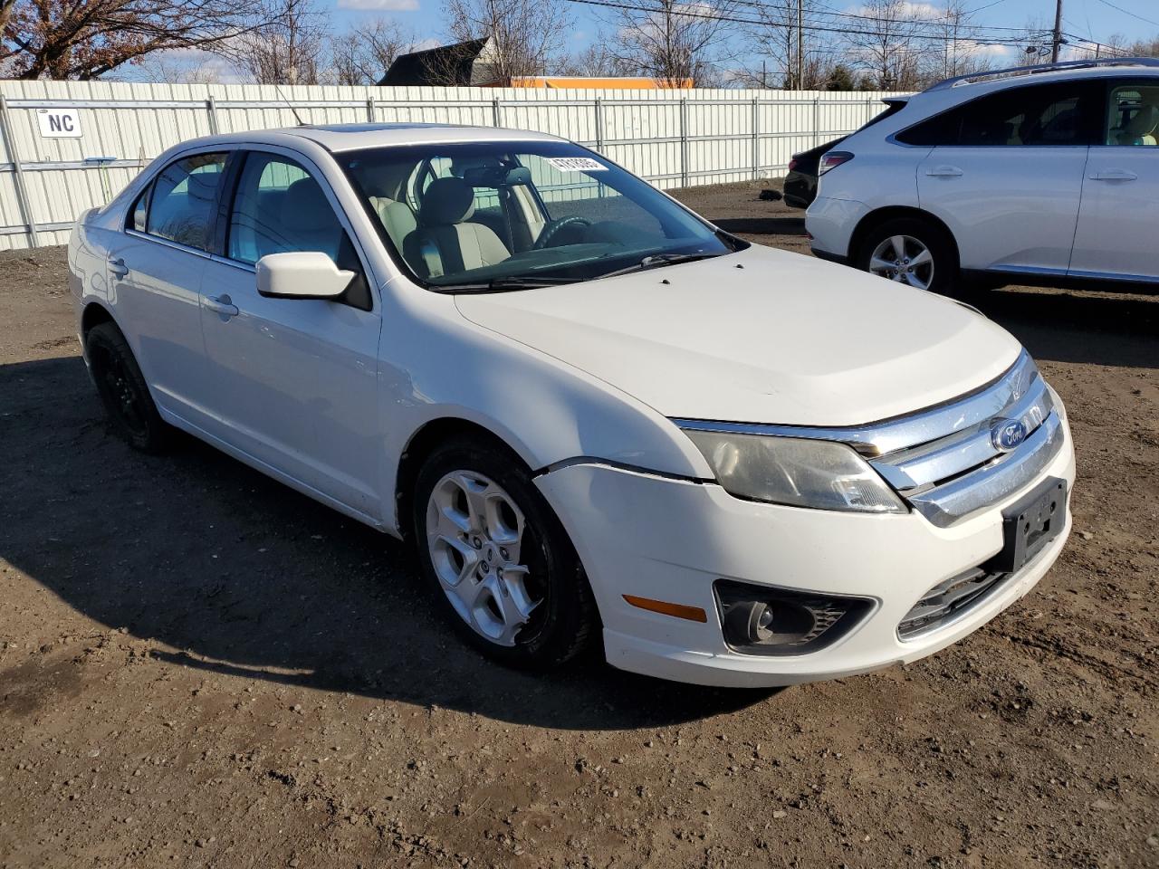 2011 Ford Fusion - Image 4