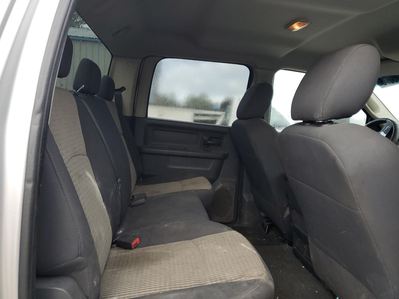 2010 Dodge RAM - Image 10