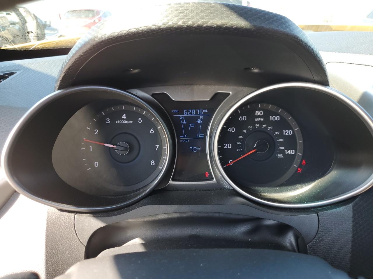 2016 Hyundai Veloster - Image 9