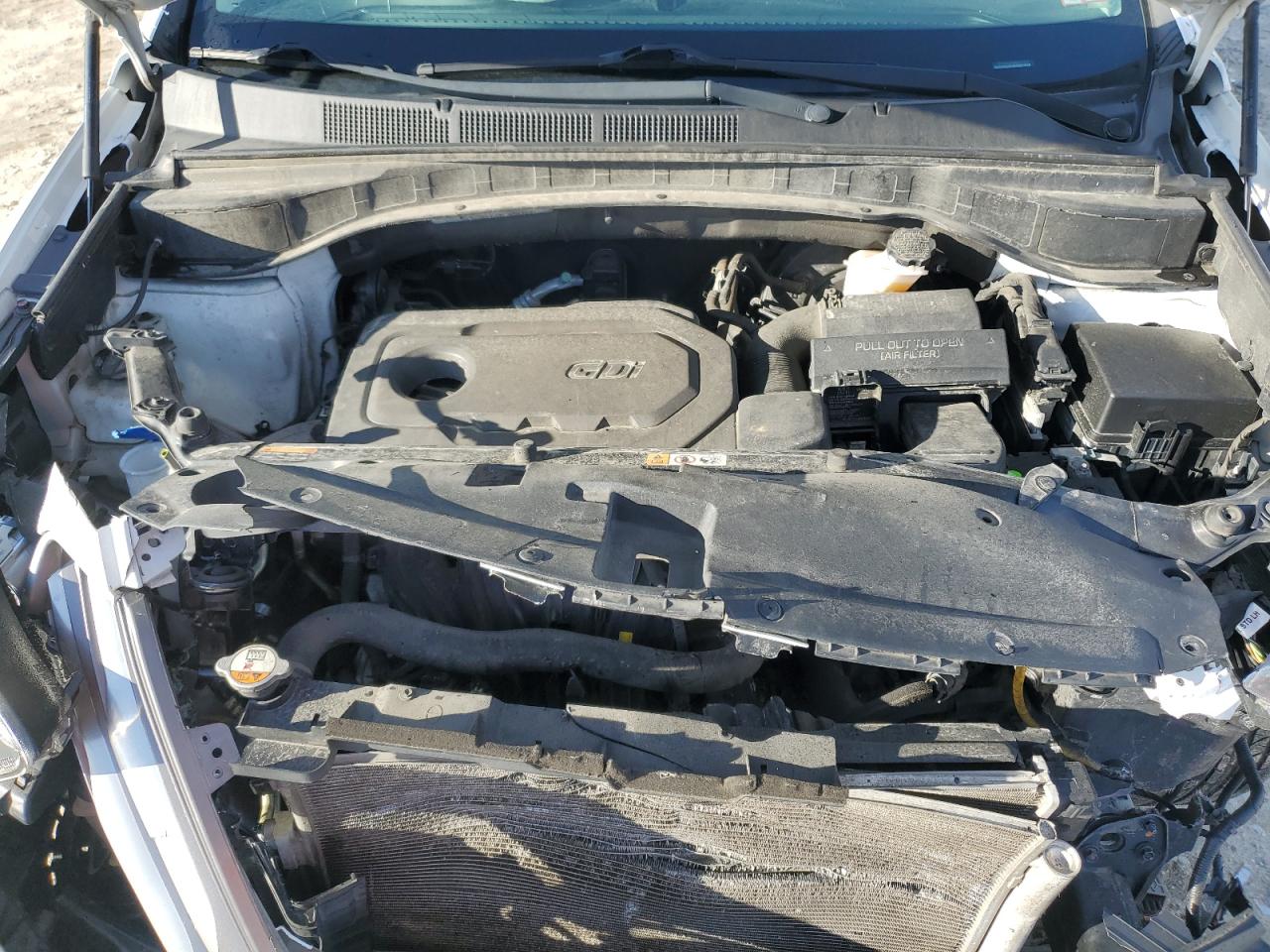 2017 Hyundai Santa Fe - Image 12
