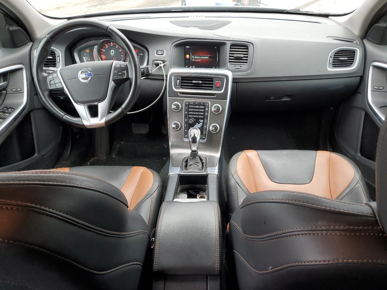 2016 Volvo V60 - Image 8